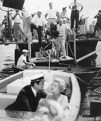 Billy Wilder directing filming Some Like It Hot, Tony Curtis, Marilyn Monroe