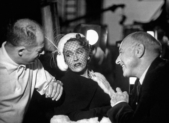  Billy Wilder, Gloria Swanson and Cecil B. Demille on set of Sunset Blvd
