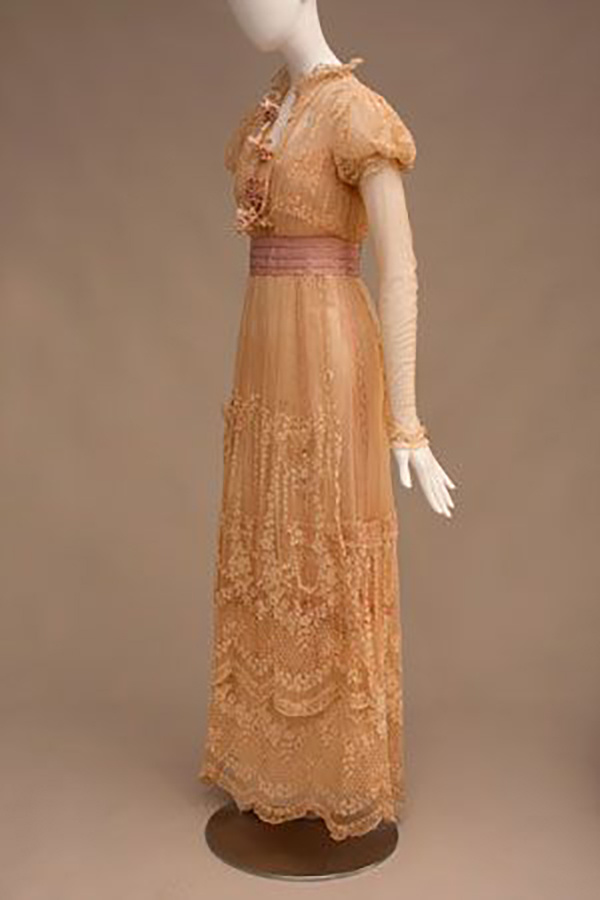 Billie Burke's dress from The "Mind-the-Paint" Girl (1912)
