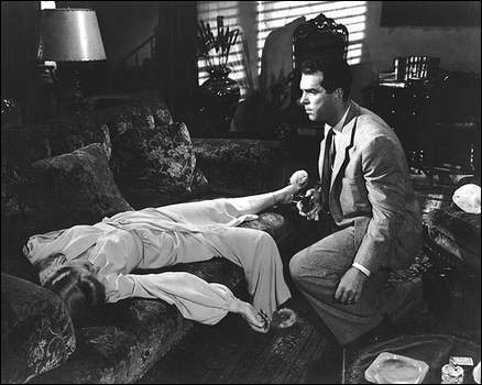 Barbara Stanwyck and Fred MacMurray in Double Indemnity (1944)