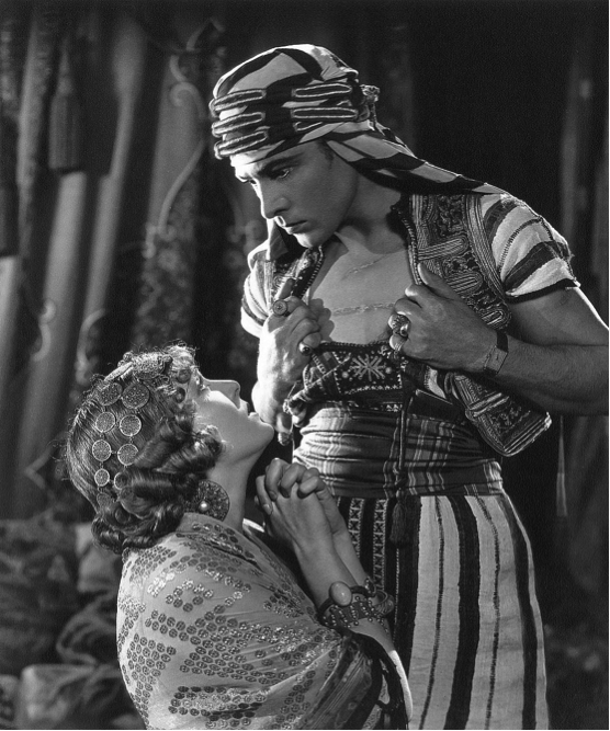 The Sheik's Son (1926) Velma Banky and Rudolph Valentino